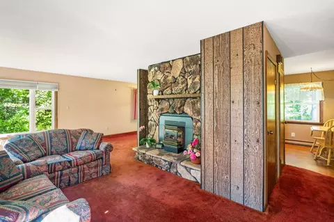 Living - 5731 Sunburst Dr, Duluth, MN 55810 photo 3 of 5