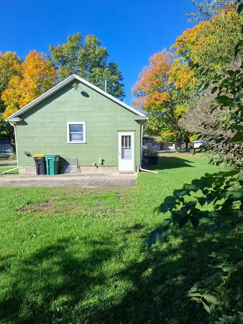 Exterior - 625 N Section Ave, Spring Valley, MN 55975 photo 2 of 7