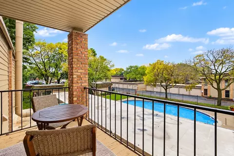6328 Barrie Rd #3M, Edina, MN 55435
