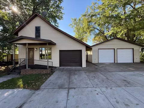 525 Lake St N, Sauk Centre, MN 56378