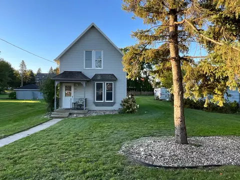 309 W Nokomis St, Osakis, MN 56360