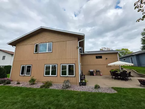 Exterior - 330 9th St NW, Plainview, MN 55964 photo 8 of 13