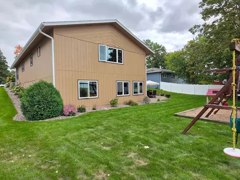 Exterior - 330 9th St NW, Plainview, MN 55964 photo 13 of 13