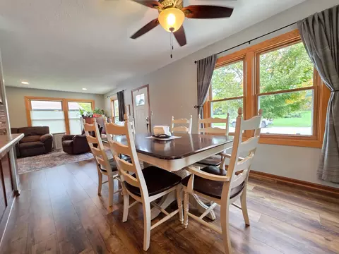 Dining - 330 9th St NW, Plainview, MN 55964 photo 2 of 3