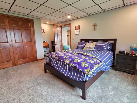 Bedroom - 330 9th St NW, Plainview, MN 55964 photo 9 of 10