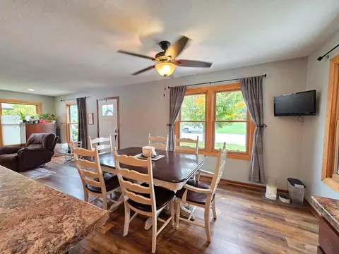 Dining - 330 9th St NW, Plainview, MN 55964 photo 1 of 3