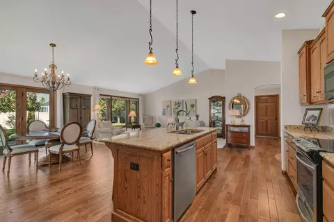 Kitchen - 5723 Glenview Ln, Saint Cloud, MN 56303 photo 2 of 6