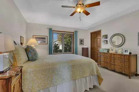 Bedroom - 5723 Glenview Ln, Saint Cloud, MN 56303 photo 2 of 3