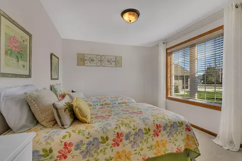 Bedroom - 5723 Glenview Ln, Saint Cloud, MN 56303 photo 3 of 3