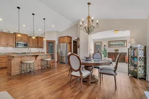 Dining - 5723 Glenview Ln, Saint Cloud, MN 56303 photo 3 of 5
