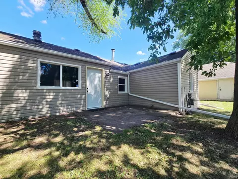 Exterior - 1202 11th Ave SE, Saint Cloud, MN 56304 photo 3 of 7