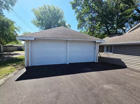 Exterior - 1202 11th Ave SE, Saint Cloud, MN 56304 photo 6 of 7