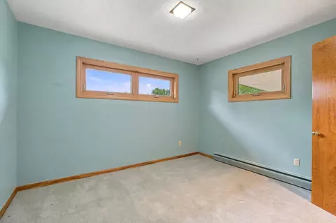 Bedroom - 824 Brown St, Jackson, MN 56143 photo 3 of 10
