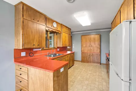 Kitchen - 824 Brown St, Jackson, MN 56143 photo 2 of 5
