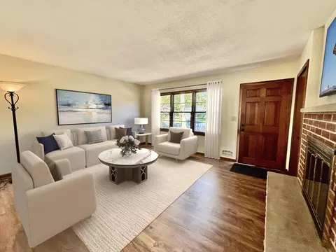 9097 Northwood Pkwy, New Hope, MN 55427
