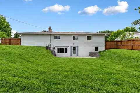 Exterior - 2033 Bluestone Ln, Eagan, MN 55122 photo 5 of 6