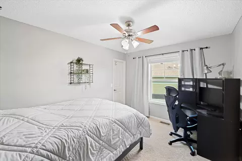 Bedroom - 2169 Cedar Grove Trl, Eagan, MN 55122 photo 3 of 4