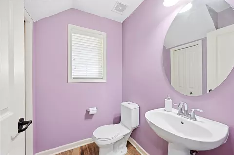 Bath - 2169 Cedar Grove Trl, Eagan, MN 55122 photo 1 of 4