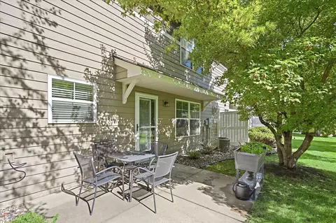 Exterior - 2169 Cedar Grove Trl, Eagan, MN 55122 photo 3 of 6