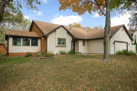 12490 99th Ave N, Maple Grove, MN 55369