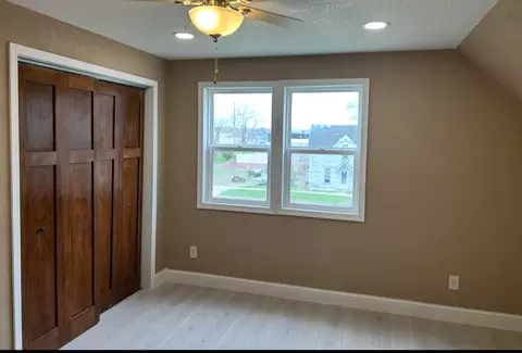Bedroom - 1133 Miller Ave, Windom, MN 56101 photo 3 of 4