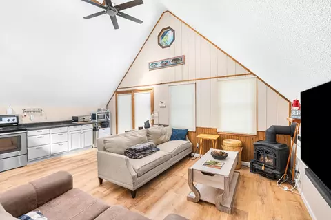 Living - 14801 Twilight Rd, Onamia, MN 56359 photo 4 of 5