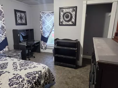 Bedroom - 320 Vine Ave, Albert Lea, MN 56007 photo 6 of 8