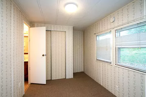 Bedroom - 124 E Saint Paul St, Darwin, MN 55324 photo 3 of 3