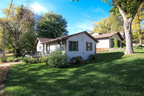 Exterior - 124 E Saint Paul St, Darwin, MN 55324 photo 3 of 3
