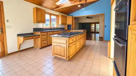 Kitchen - 48218 County 9, Staples, MN 56479 photo 1 of 6