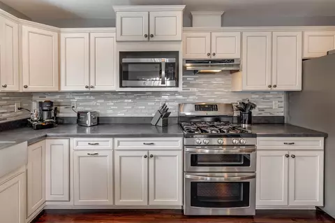 Kitchen - 13184 Timberlane Dr, Baxter, MN 56425 photo 2 of 3