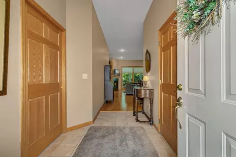 Entry Way - 1558 Katrina Ct, Saint Cloud, MN 56301 photo 1 of 1