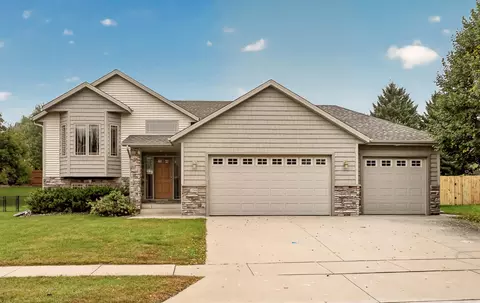 3588 Hart Ln SW, Rochester, MN 55902