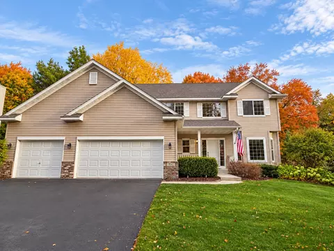 9142 Woodland Dr, Saint Bonifacius, MN 55375