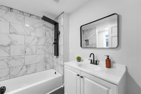 Bath - 321 7th St SW, Willmar, MN 56201 photo 2 of 3