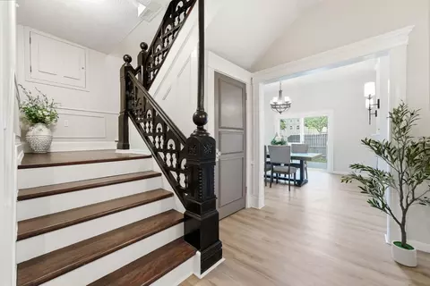 Entry Way - 321 7th St SW, Willmar, MN 56201 photo 1 of 1