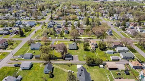 View/Area - 1619 E 4th St, Superior, WI 54880 photo 4 of 11