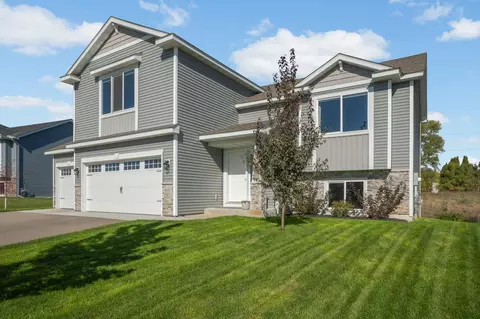 4142 Eaton Cir NE, Monticello, MN 55362