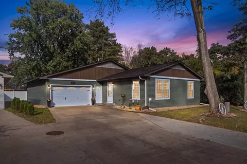 1623 Highway 96 E, White Bear Lake, MN 55110