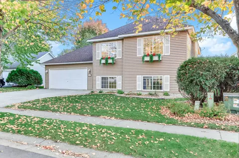 711 12th St, Farmington, MN 55024