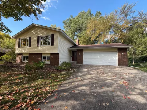 16276 Franklin Cir SE, Prior Lake, MN 55372