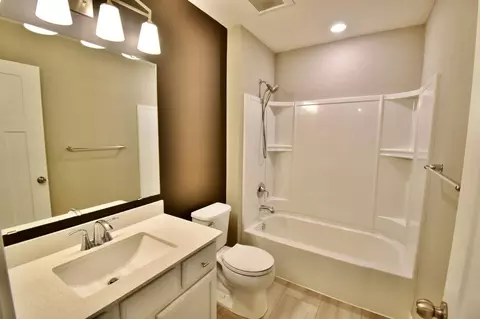 Bath - 5237 Jansen Ave NE, Saint Michael, MN 55376 photo 7 of 7
