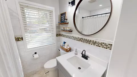 Bath - 1136 Florence Ln SW, Willmar, MN 56201 photo 2 of 2