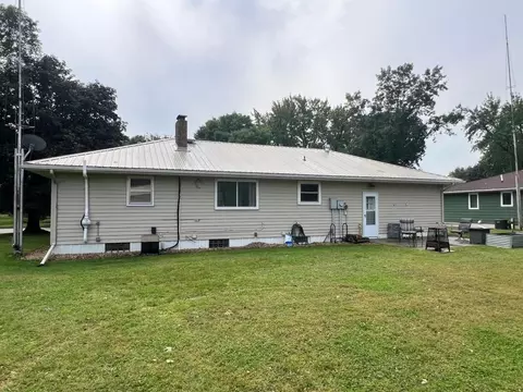 Exterior - 537 E Ronning Ave, Appleton, MN 56208 photo 4 of 4