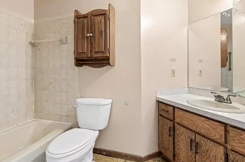 Bath - 6206 114th Pl N, Champlin, MN 55316 photo 1 of 2