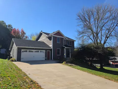210 10th St SE, New Prague, MN 56071