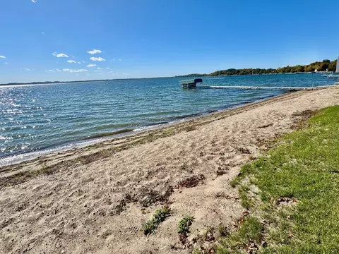 43833 Inlet Beach Rd, Pelican Rapids, MN 56572