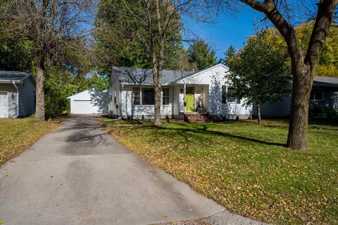 Exterior - 727 Austin Dr, Saint Peter, MN 56082 photo 8 of 8