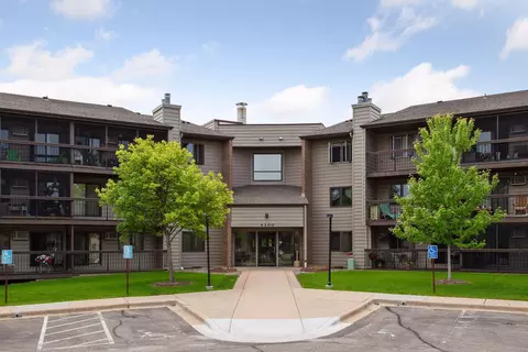 4350 Trenton Ln N #204, Plymouth, MN 55442
