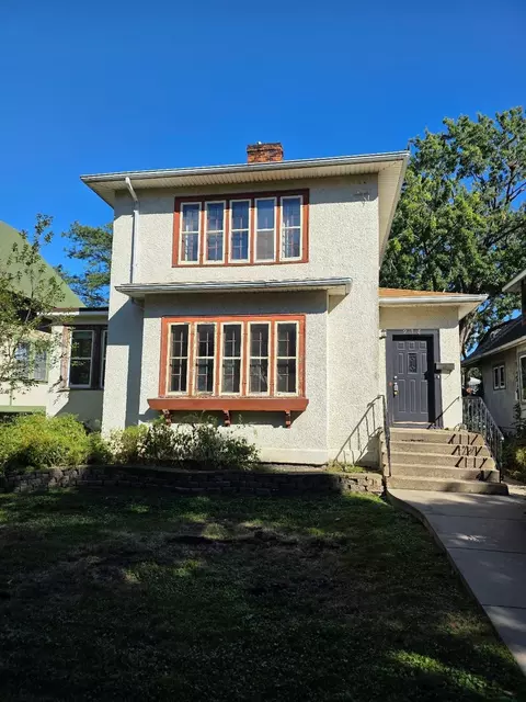 938 17th Ave SE, Minneapolis, MN 55414
